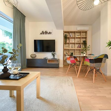 Vacation Feel - 2Br Apartment With Terrace & Private Parking In Baneasa Бухарест Екстер'єр фото